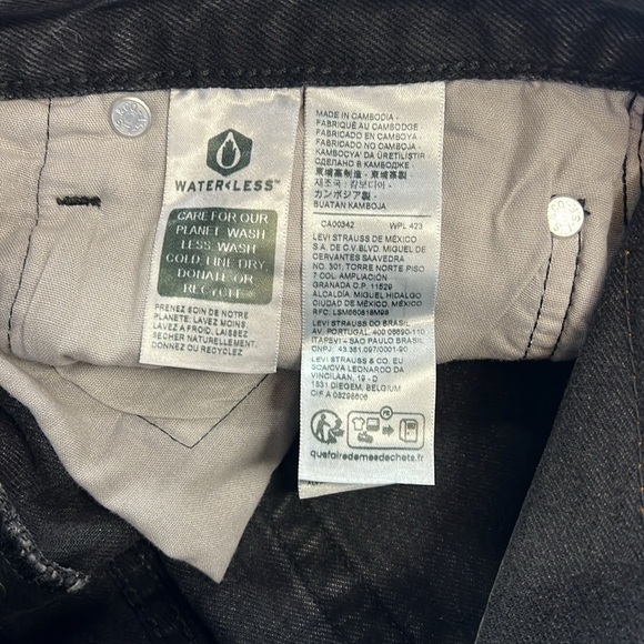 Women’s Levi’s 501 Black Destruction 26/30 New with Tags - Picture 8 of 11